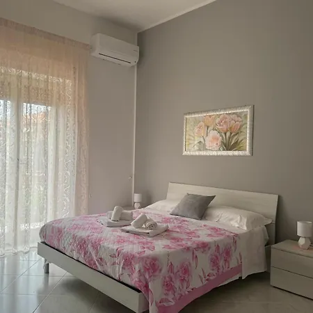 Domus Caiazzo Apartman *
